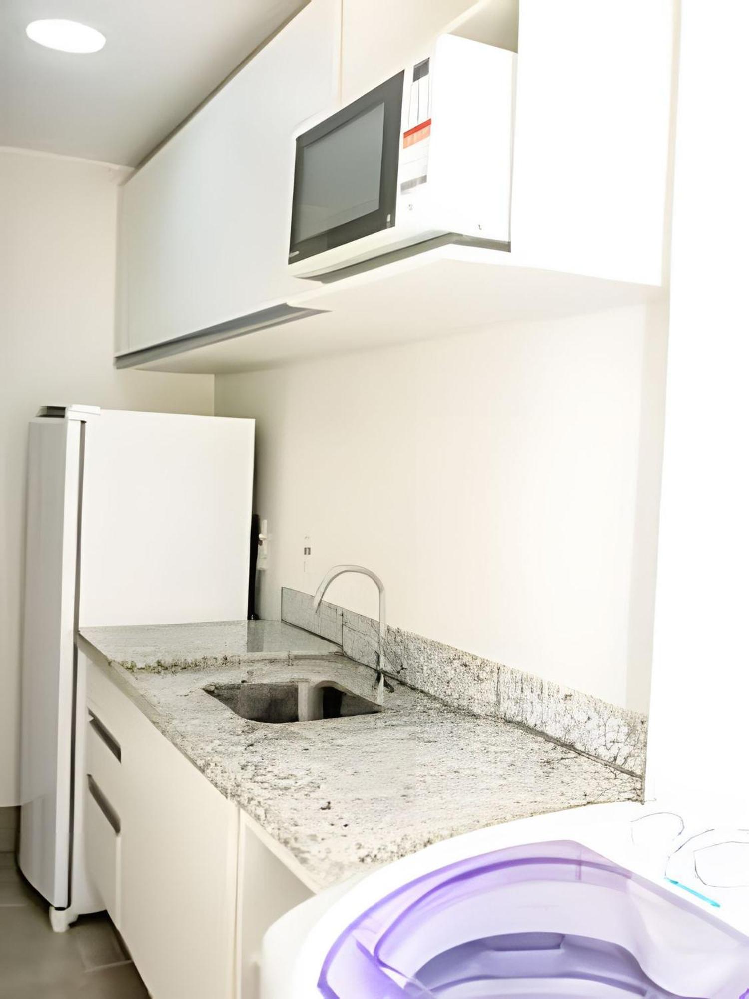 Flat Vpm - Cozinha, Varanda, Ar Cond, Estacionamento, Cama Queen, Vista Incrivel, 400mb Wi-fi, Tv Smart, Servicos De Streaming, Ducha Forte, Proximo A Barra Da Tijuca E Recreio, 10min De Carro Da Río de Janeiro