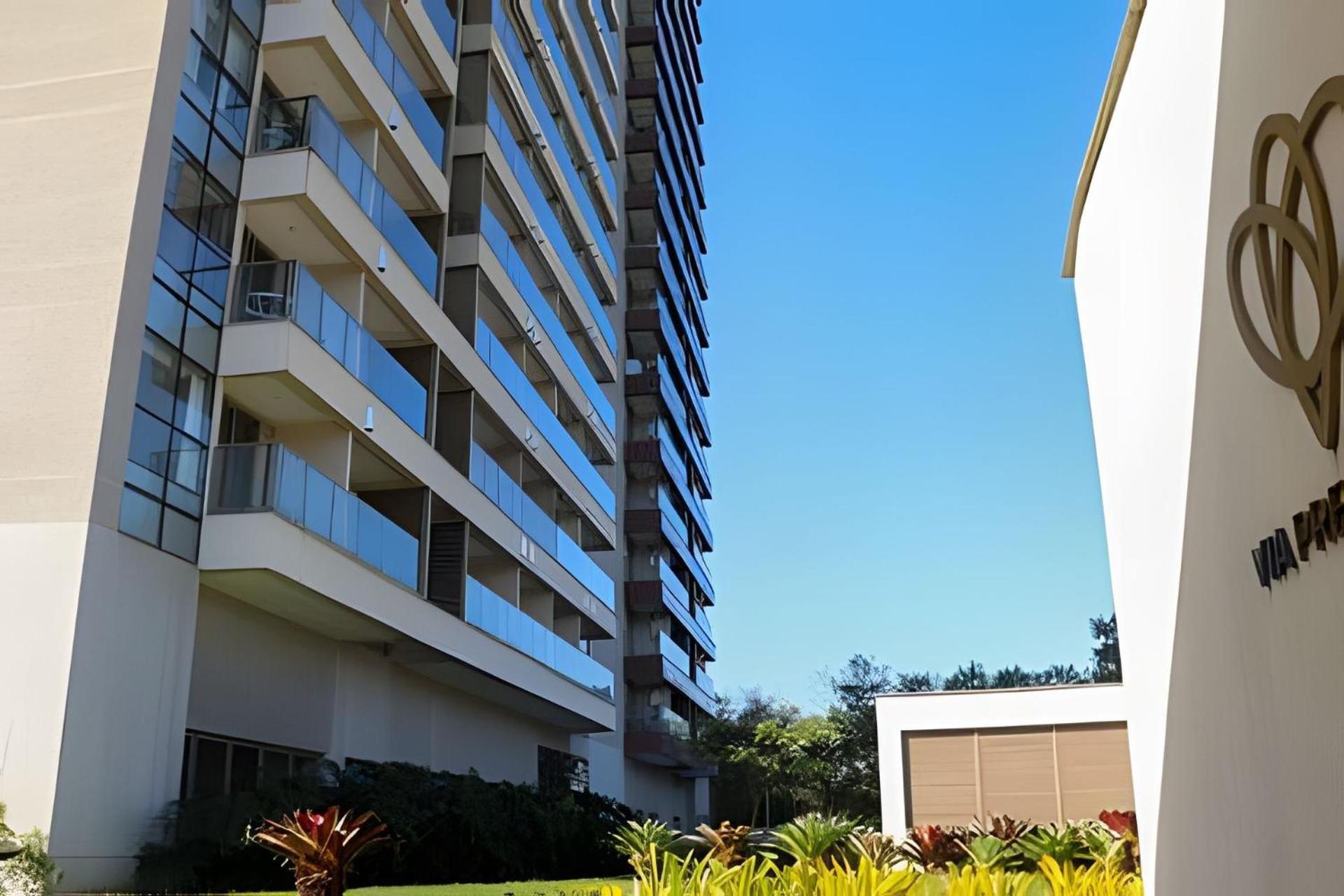 Apartamento Flat Vpm - Cozinha, Varanda, Ar Cond, Estacionamento, Cama Queen, Vista Incrivel, 400mb Wi-fi, Tv Smart, Servicos De Streaming, Ducha Forte, Proximo A Barra Da Tijuca E Recreio, 10min De Carro Da *