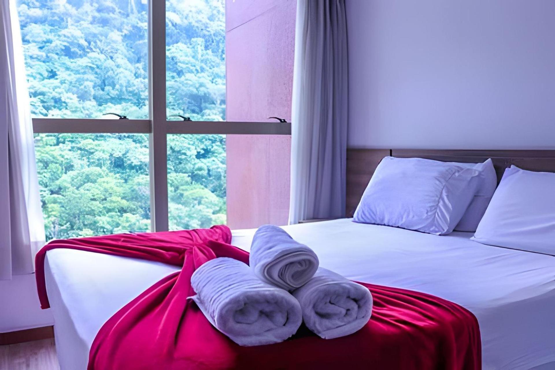Flat Vpm - Cozinha, Varanda, Ar Cond, Estacionamento, Cama Queen, Vista Incrivel, 400mb Wi-fi, Tv Smart, Servicos De Streaming, Ducha Forte, Proximo A Barra Da Tijuca E Recreio, 10min De Carro Da Río de Janeiro
